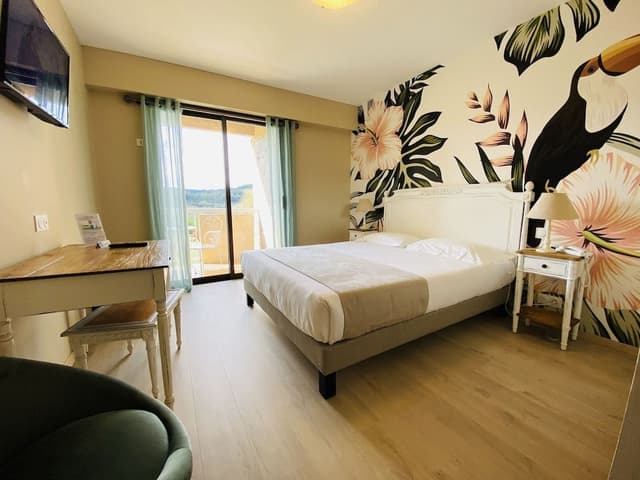 Chambre Double Supérieure Balcon / Vue vallée