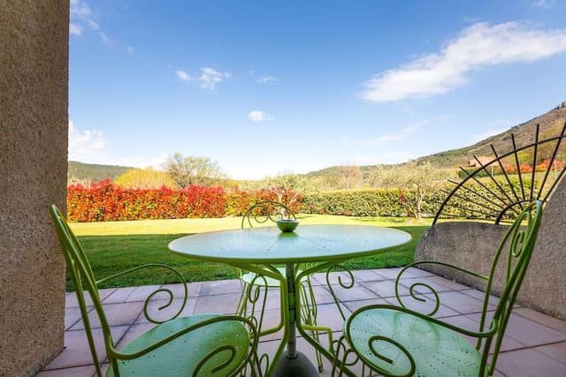 Chambre Double Supérieure Terrasse / Vue Jardin