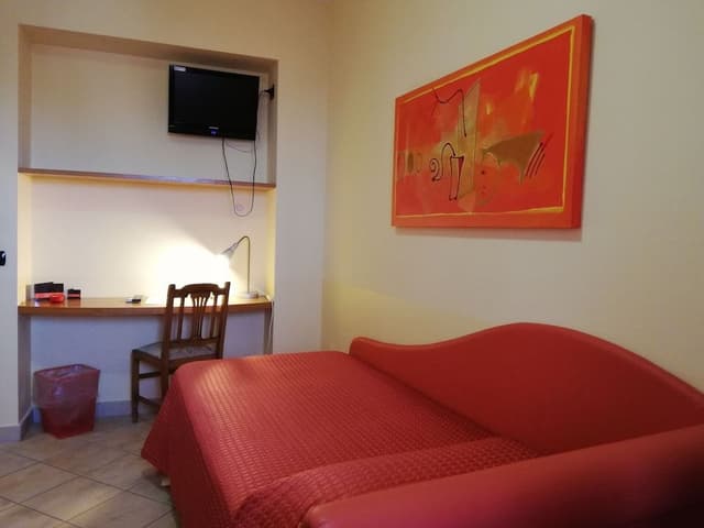 Family Room, 2 Bedrooms
