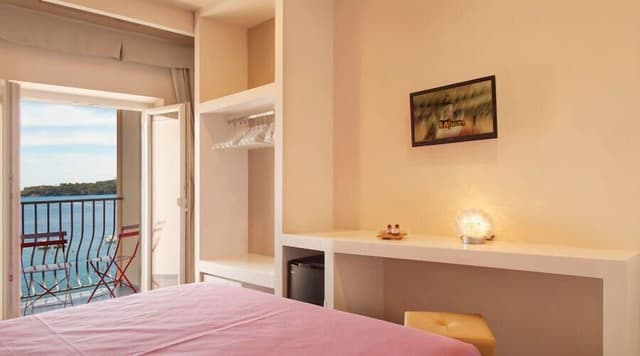 Economy Single Room