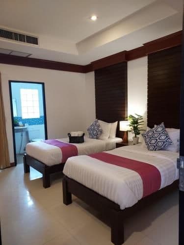 Standard Twin Room