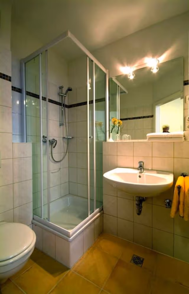 Single Room, Smoking
