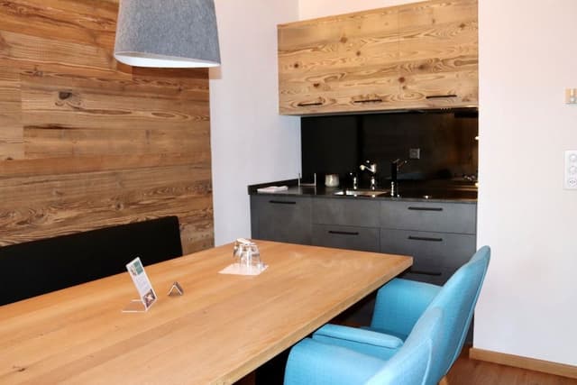 Apartment South with 1 Bedroom and Balcony