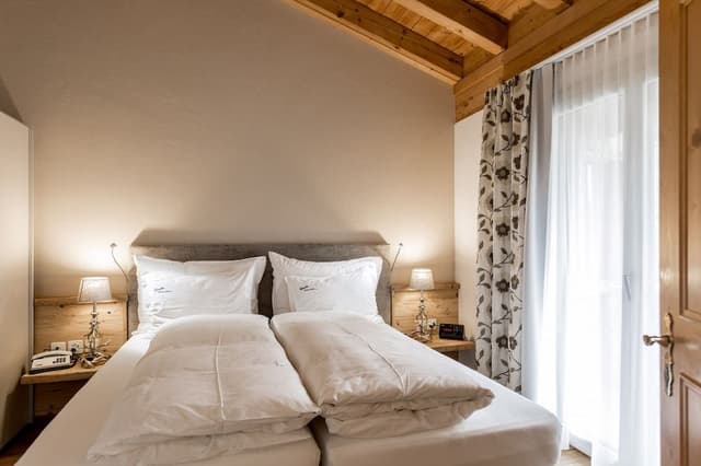 Deluxe Double Room with Balcony to the South