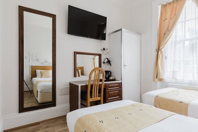 Deluxe Twin Room, Ensuite