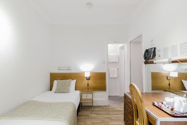 Deluxe Triple Room, Ensuite