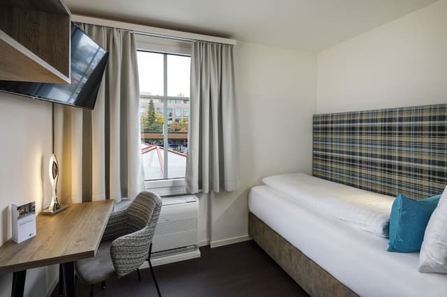 Economy Single Room