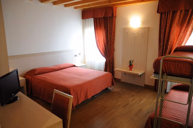 Quadruple Room, Multiple Beds, Non Smoking