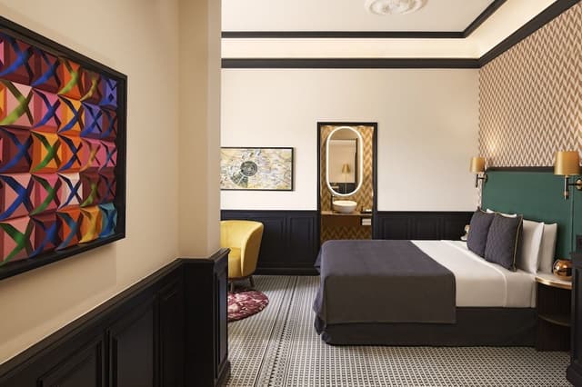Premium Room