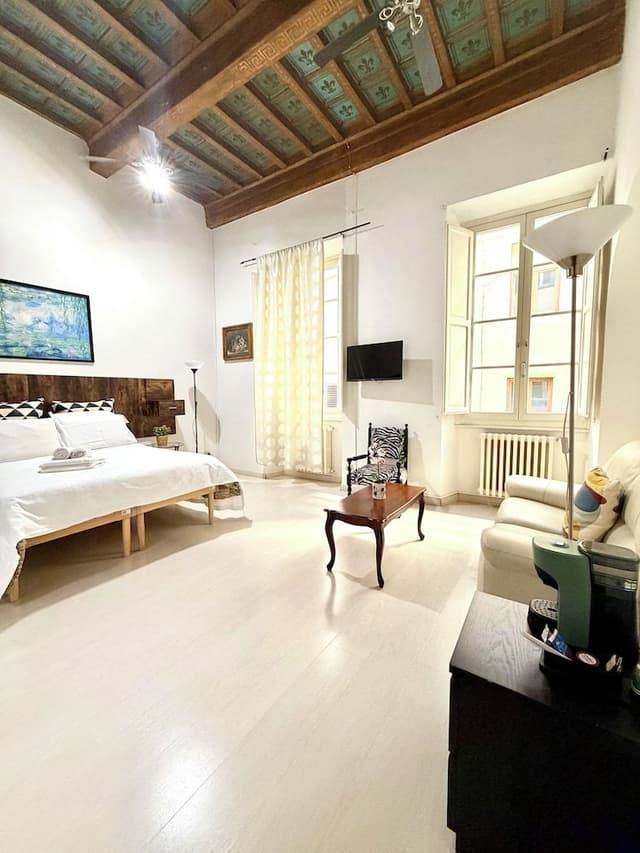 Basic Double or Twin Room, Shared Bathroom