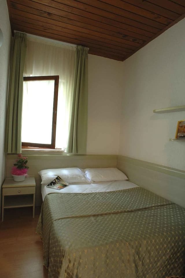 Comfort Bungalow, 2 Bedrooms (Beach Access Included)