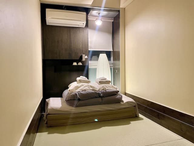 Japanese-style double room with shared bathroom