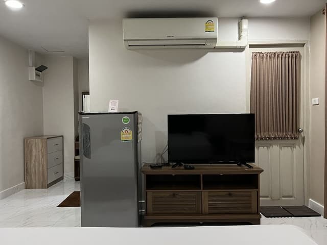 Standard Junior Room