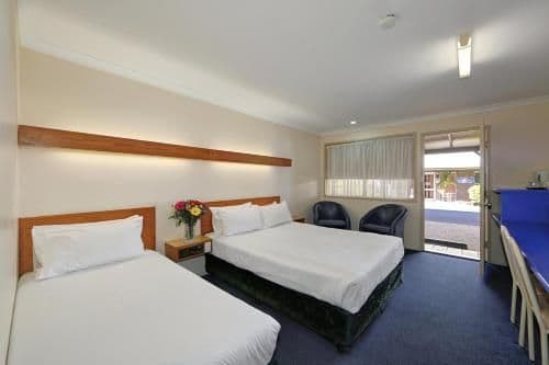 Kitchenette Room