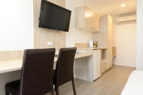 Kitchenette Room