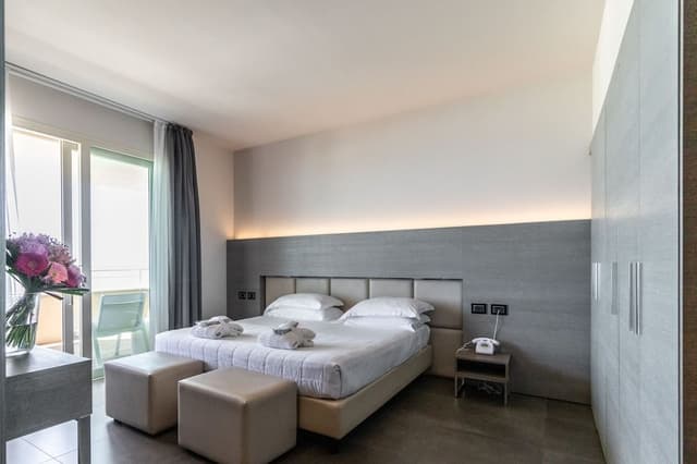 Deluxe Double Room, Balcony, Partial Sea View