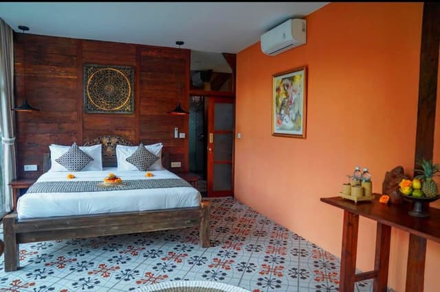 Deluxe Suite, Kitchen, Pool View