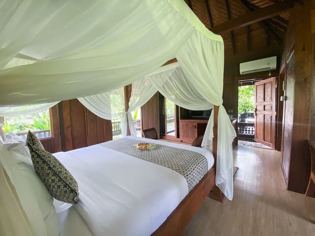 Deluxe Suite, Garden View