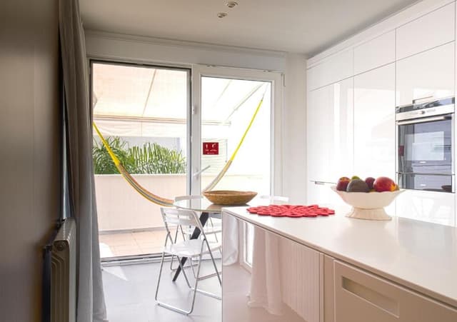 Apartamento Ático de 1 dormitorio con baño y terraza privada