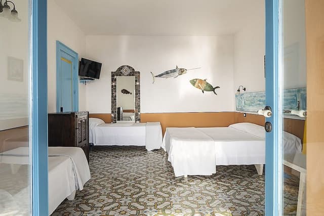 Deluxe Room, 1 Bedroom, Ensuite, Sea View