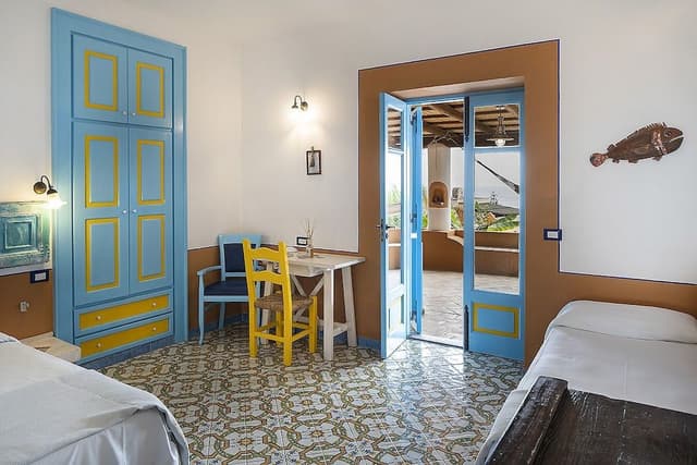 Deluxe Room, 1 Bedroom, Ensuite, Sea View