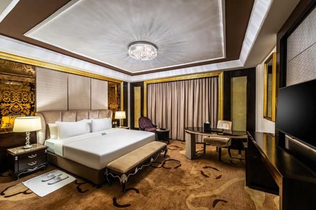 Executive Suite