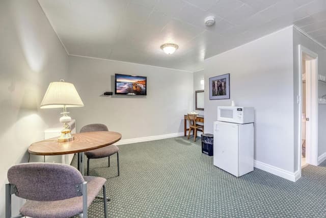 Superior Double Room, 2 Double Beds, Non Smoking, Bathtub