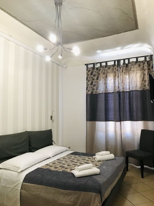 Classic Triple Room, Private Bathroom