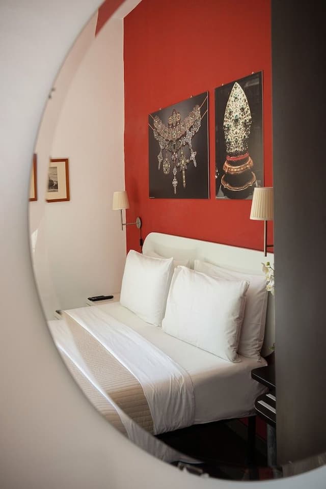Classic Single Room