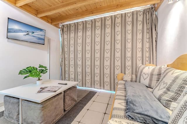 Deluxe Apartment, Balcony, Garden View