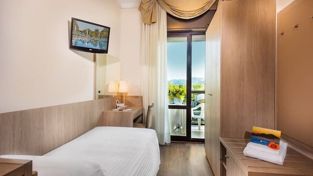 Classic Single Room