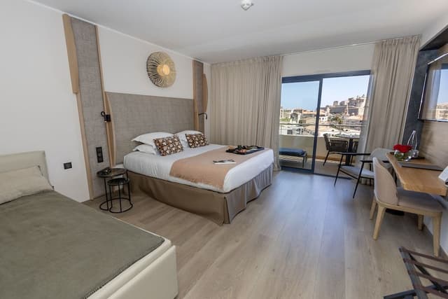 Superior Room, Partial Sea View