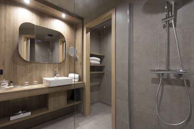 Superior Room, Partial Sea View