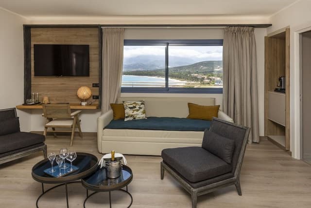 Panoramic Suite, Hot Tub, Sea View (Prestige)