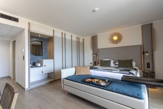 Suite, Hot Tub, Sea View