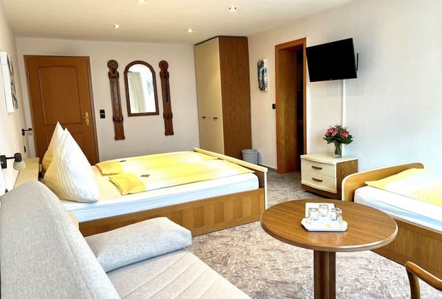 Triple Room