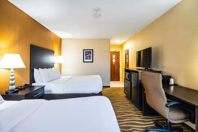 Double Room, 2 Double Beds, Non Smoking - Upper Floor (2nd Floor) no pets allowed