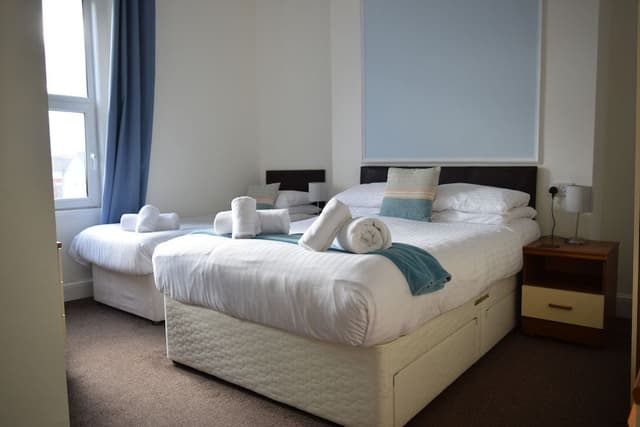 Room 8