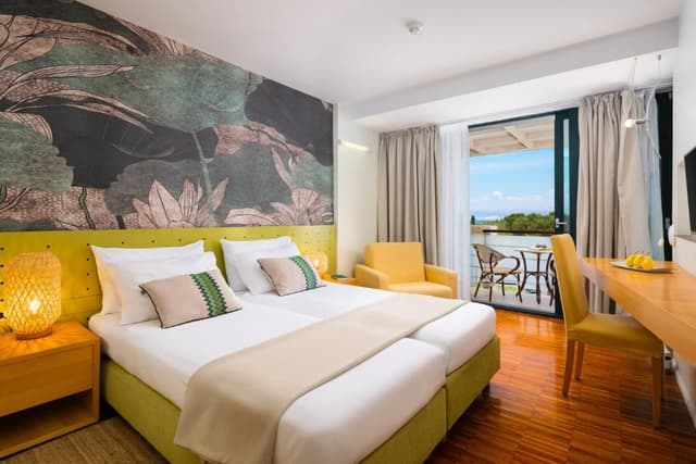Superior Double Room with Balcony and Sea View