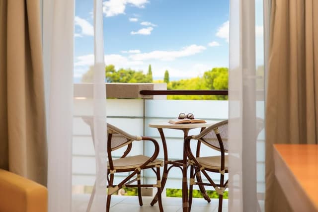 Superior Double Room with Balcony and Sea View