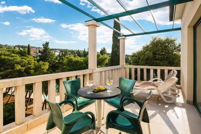 Premium Suite with Balcony