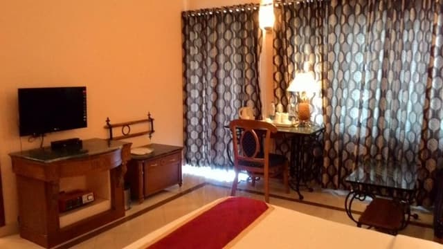 Executive Room