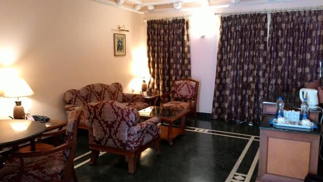 Premium Room
