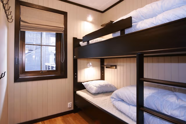 Family Apartment, 5 Bedrooms, Sauna, Slope side