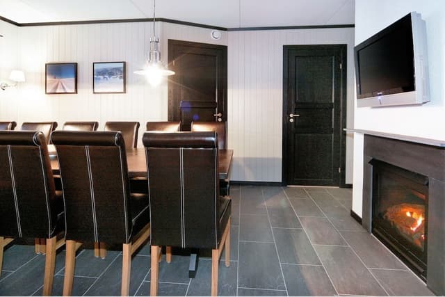 Family Apartment, 5 Bedrooms, Sauna, Slope side
