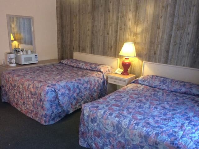 Comfort Quadruple Room, 2 Queen Beds, Kitchenette