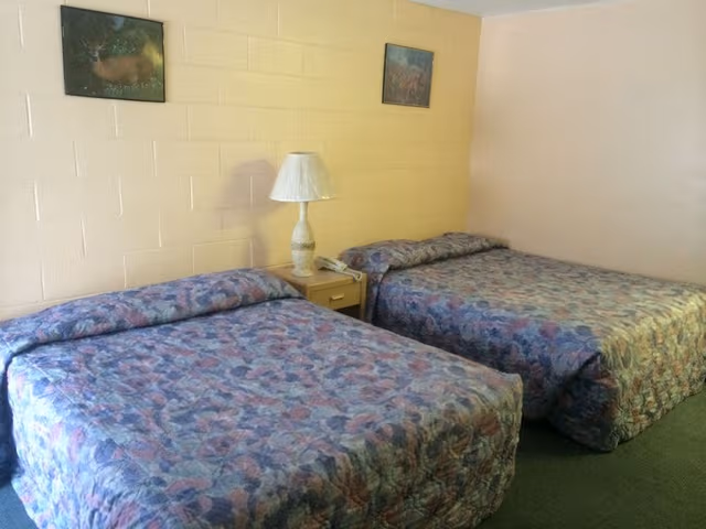 Comfort Quadruple Room, 2 Queen Beds, Kitchenette