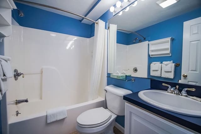 Room, 2 Bedrooms