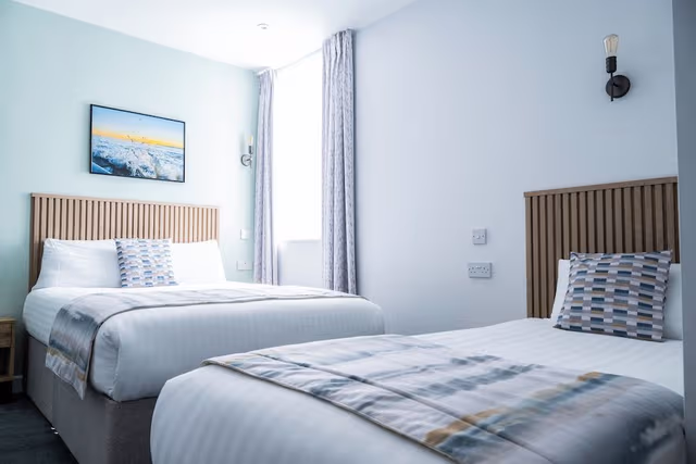 Standard Twin Room