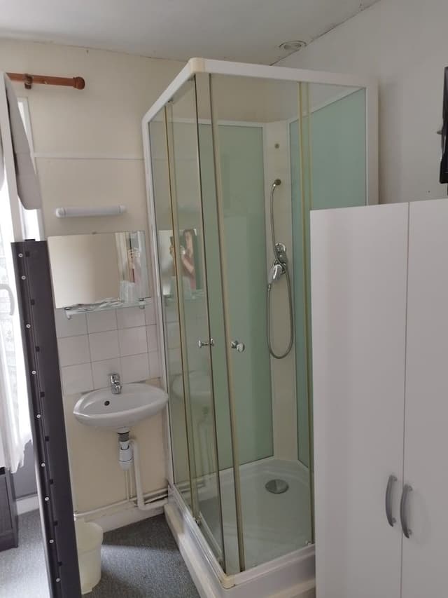 Triple Room, Shared Bathroom